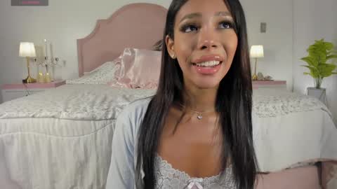 Snapshot of liz_grant chatting on February 27, 10:21 pm Liz Grant online show from February 27, 10:21 pm