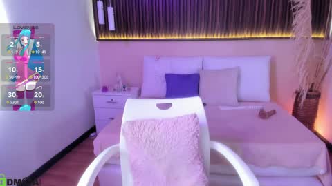    online show from March 30, 11:17 pm