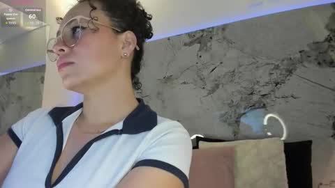 Snapshot of liz_holmes chatting on January 16, 10:08 am Liz online show from January 16, 10:08 am