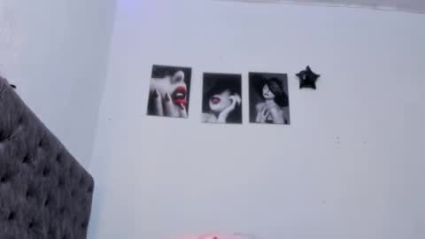 liza_25 online show from October 30, 4:58 am