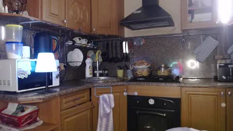 Snapshot of lizacakes chatting on February 27, 5:36 pm LizaCakes online show from February 27, 5:36 pm