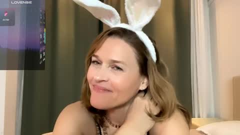 Liza online show from April 2, 4:15 pm