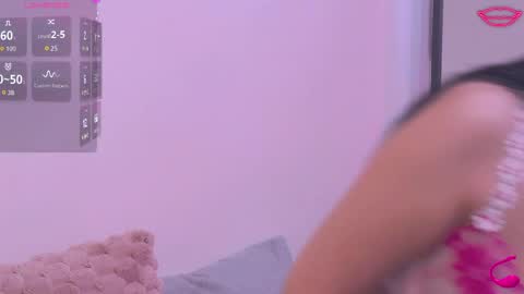 Snapshot of lizasunshine__ chatting on April 27, 5:49 am lizasunshine__ online show from April 27, 5:49 am