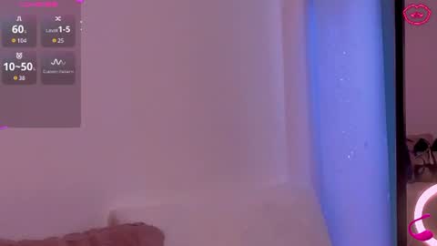 Snapshot of lizasunshine__ chatting on June 22, 5:59 am lizasunshine__ online show from June 22, 5:59 am