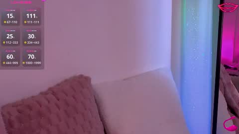 Snapshot of lizasunshine__ chatting on June 26, 7:35 am lizasunshine__ online show from June 26, 7:35 am
