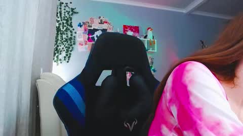 Lisa online show from October 18, 11:11 am