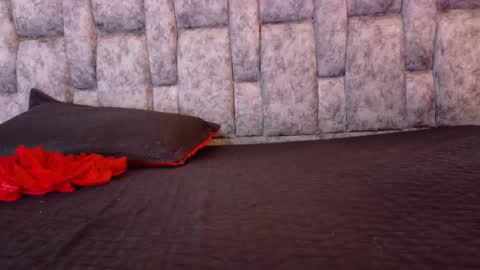  LIZBETH ROSS  online show from January 10, 10:39 am