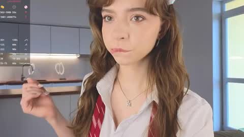 Hello there im Amelia Im new here Lets have fun online show from April 7, 3:18 am