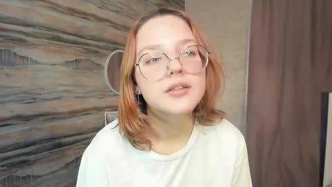 Snapshot of lizbethhaith chatting on December 11, 10:49 pm Lizbeth or Lizzy online show from December 11, 10:49 pm