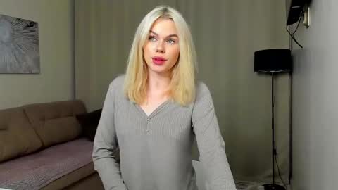 Snapshot of lizy_af chatting on May 11, 7:11 pm lizz or lisa online show from May 11, 7:11 pm