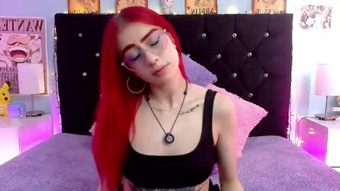 Snapshot of lizz_bela1 chatting on May 29, 9:46 pm Lizz online show from May 29, 9:46 pm