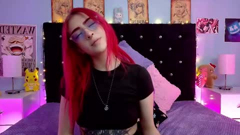Snapshot of lizz_bela1 chatting on June 8, 10:43 pm Lizz online show from June 8, 10:43 pm