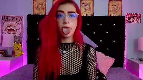 Snapshot of lizz_bela1 chatting on June 20, 12:03 am Lizz online show from June 20, 12:03 am