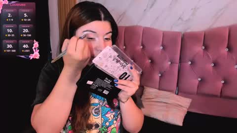 Snapshot of lizz_greys chatting on September 8, 8:08 pm lizz_greys online show from September 8, 8:08 pm