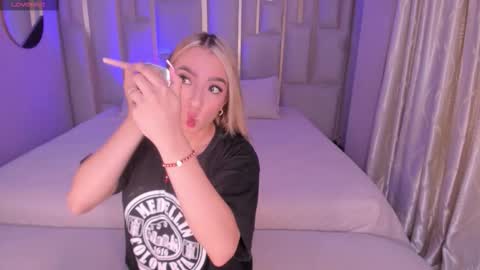 Lizz online show from September 28, 3:45 am