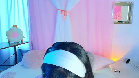 lizzy_kane online show from April 10, 8:13 pm