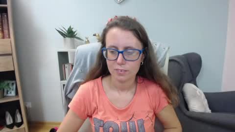 Snapshot of lizzy_sparkle chatting on July 9, 4:38 am Lizzy online show from July 9, 4:38 am