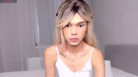 lizzydelrey online show from July 12, 5:26 pm