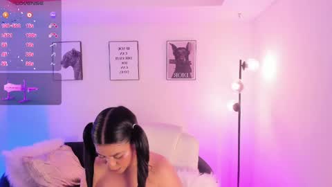 lizzyponcee online show from May 24, 6:29 am