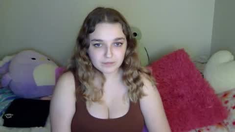 lizzyrosie online show from March 6, 5:04 am