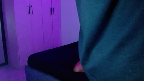 Snapshot of lliamm_2 chatting on April 29, 5:33 am lliamm 2 online show from April 29, 5:33 am