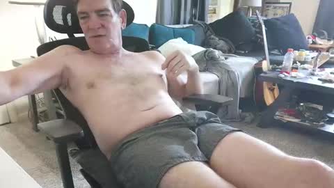 LongDick Daddy online show from November 8, 1:44 pm