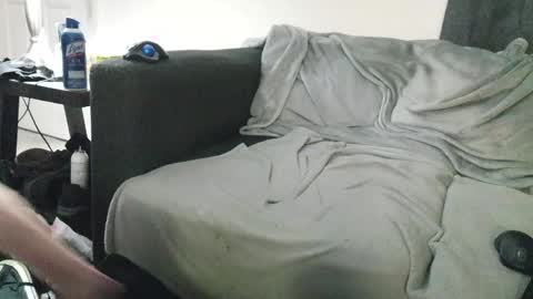 Snapshot of lngdickdaddy chatting on April 9, 7:03 am LongDick Daddy online show from April 9, 7:03 am