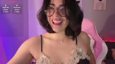 Snapshot of loaluxury chatting on May 10, 2:00 pm Pamela online show from May 10, 2:00 pm