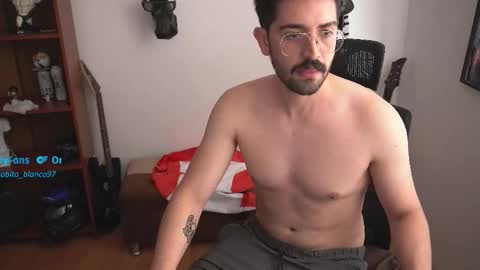 Lobito blanco Thefckingwolf main account online show from October 31, 5:03 pm