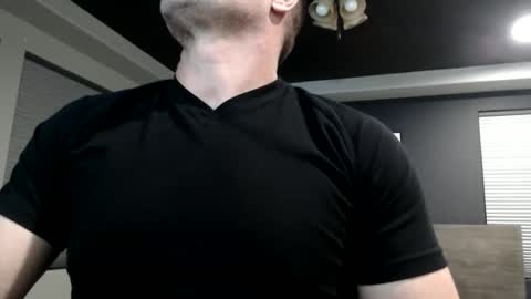 Snapshot of lockedin828 chatting on February 18, 3:57 am lockedin828 online show from February 18, 3:57 am