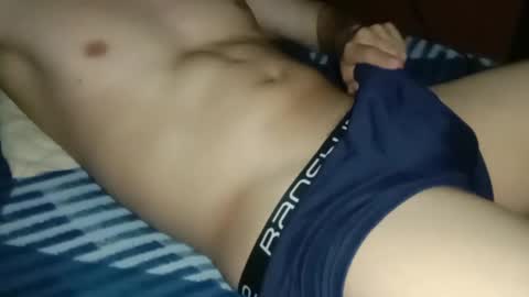 Snapshot of loco_boy007 chatting on September 13, 5:18 am loco_boy007 online show from September 13, 5:18 am