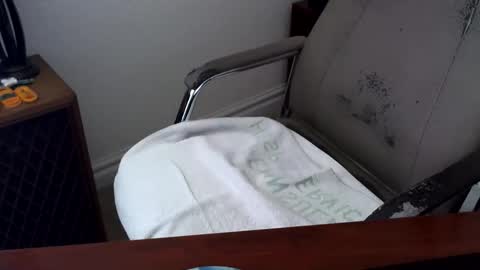 Snapshot of loco_joe chatting on April 1, 7:44 pm Loco Joe online show from April 1, 7:44 pm