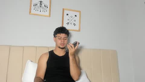 Snapshot of logan_9_ chatting on June 19, 8:56 pm logan online show from June 19, 8:56 pm