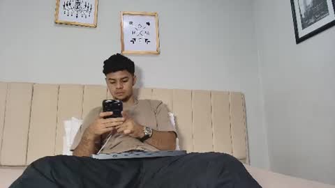 Snapshot of logan_9_ chatting on July 9, 10:47 pm logan online show from July 9, 10:47 pm