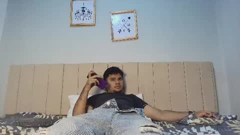 Snapshot of logan_9_ chatting on August 2, 4:44 am logan online show from August 2, 4:44 am