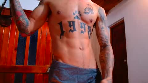 Snapshot of logan__777 chatting on January 15, 2:05 am Logan online show from January 15, 2:05 am