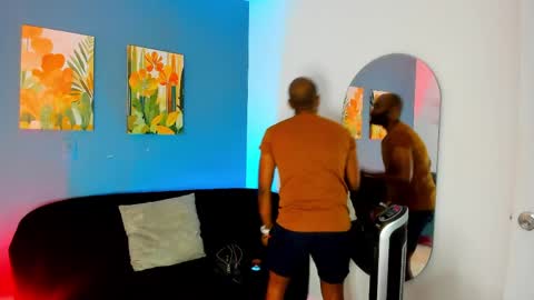 Snapshot of logan_adams27 chatting on May 27, 12:02 pm Logan online show from May 27, 12:02 pm