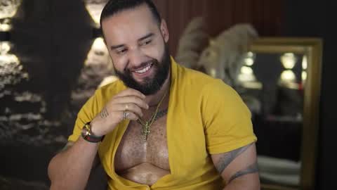 logan_cardenas1 online show from March 14, 12:06 am