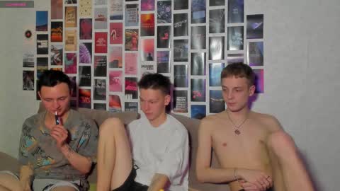 Snapshot of logan_mett chatting on October 2, 9:11 pm Logan online show from October 2, 9:11 pm