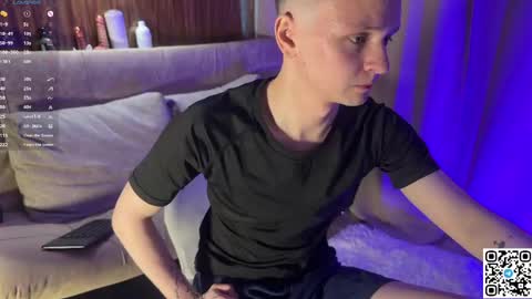 Snapshot of logan_mett chatting on May 18, 3:51 pm Logan online show from May 18, 3:51 pm