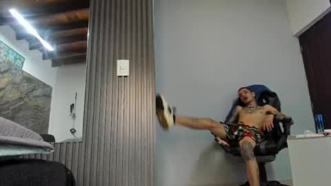 Snapshot of logan_wollff chatting on May 23, 8:13 pm logan_wollff online show from May 23, 8:13 pm