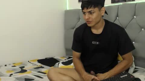 loganjhonson19 online show from February 4, 2:39 am