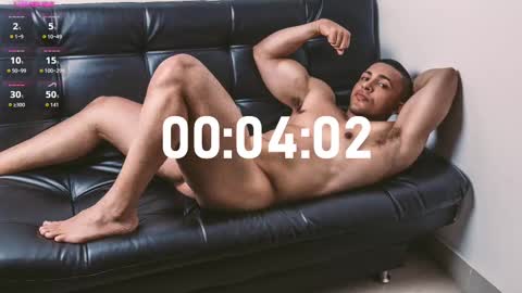 Snapshot of loganmartinx chatting on September 21, 10:55 pm loganmartinx online show from September 21, 10:55 pm