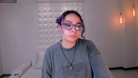 Snapshot of loiseharper chatting on June 8, 7:36 pm Loise online show from June 8, 7:36 pm