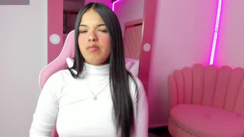 Snapshot of lola__26 chatting on April 28, 2:38 am Lola online show from April 28, 2:38 am