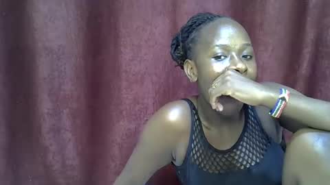 lola_beib online show from May 2, 7:19 pm