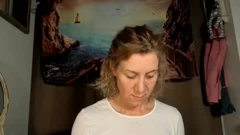 Snapshot of lola_belgium chatting on May 30, 5:37 am lola_belgium online show from May 30, 5:37 am