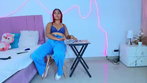 Snapshot of lola_lustrum chatting on May 16, 2:16 pm lola_lustrum online show from May 16, 2:16 pm