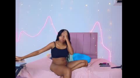 Snapshot of lola_lustrum chatting on June 11, 2:37 pm lola_lustrum online show from June 11, 2:37 pm