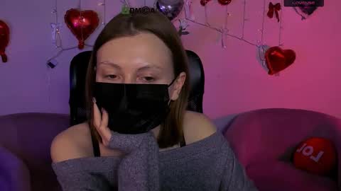 Snapshot of lola_moans chatting on March 10, 3:06 pm lola_moans online show from March 10, 3:06 pm